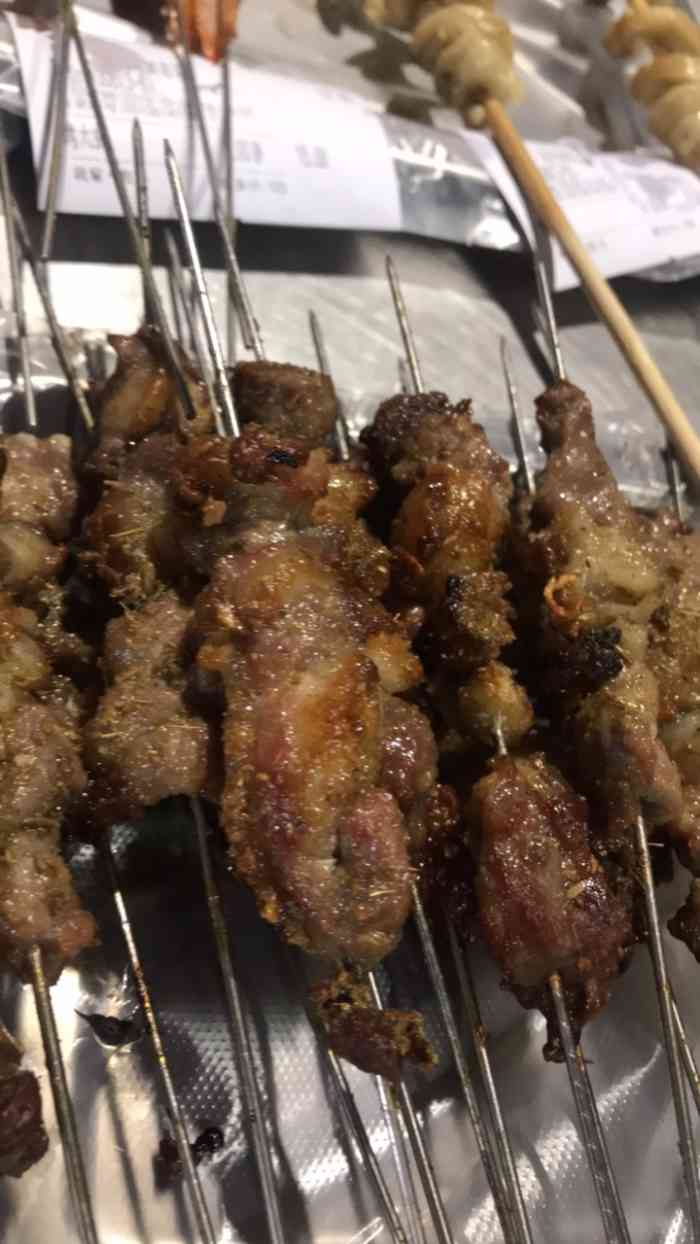 王老五烧烤-"第二次来这个店,之所以会来两次是因为第一.