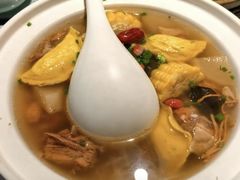 -江城小馆陕南妈妈菜·全球旅行餐厅(钟楼店)
