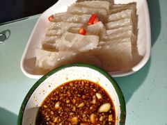 -鱼窝棚柴火铁锅炖(富山屯店)