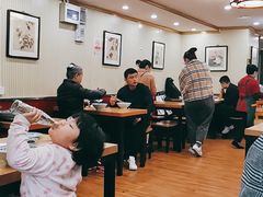 大堂-门框胡同百年卤煮(新街口店)