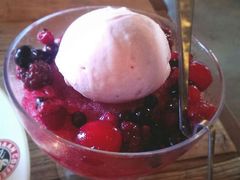莓果冰沙-MAAN COFFEE(金桥店)