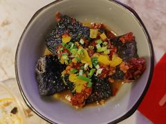 -黑色经典臭豆腐·湖南特产(步行街店)