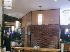 -裕记烧腊连锁餐饮(国商分店)