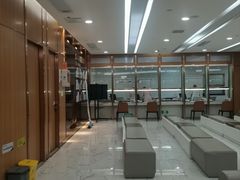 -美年大健康·体检中心(江岸分院)