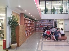 -朝阳区图书馆(小庄店)