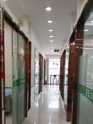 -苗医生专业祛痘·皮肤管理