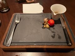餐具摆设-恰餐厅及酒吧 CHAR Bar & Grill (北京丽都皇冠假日店)