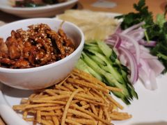 -关东小磨东北菜(上海长风大悦城店)