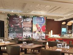 -咖啡苑自助餐厅·中国大饭店