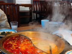 -小天鹅火锅·一线江景洪鼎旗舰店(洪崖洞店)
