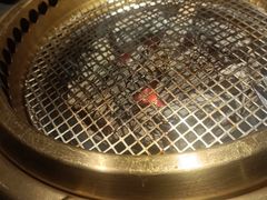 -铭牛烧肉·和牛海鲜自助(高新月牙湖店)