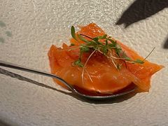 三文鱼温泉蛋配鱼子-Solo(衡山路店)