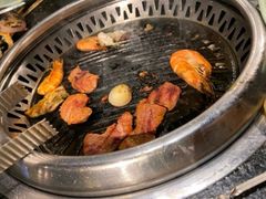 -釜御山海鲜烤肉火锅自助(新城市中心店)
