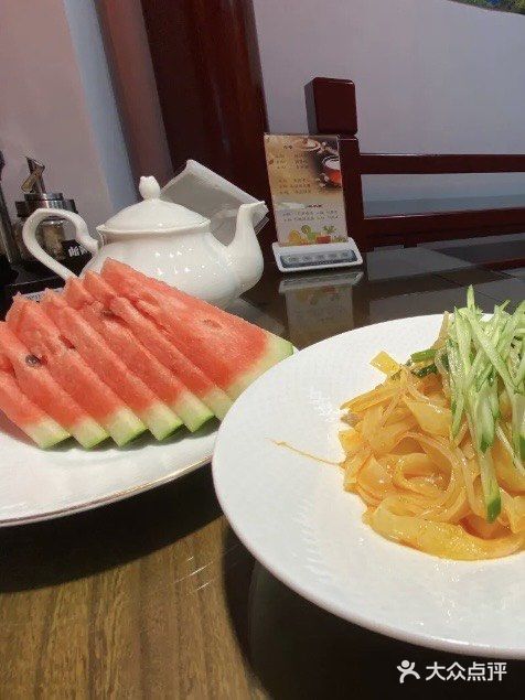 谁说北京是美食荒漠～这家唐玄葫芦鸡必打卡！