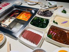 -海底捞火锅鲜切牛肉主题店(长寿路店)