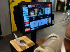 -BHC炸鸡(明洞总店)