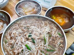 -正宗杨记普洱酸醋米线(总店)