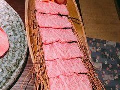 -山川小町·极番烧肉(新地假日广场店)