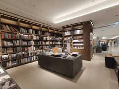 -茑屋书店(天目里店)