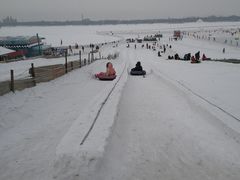 -人民防洪胜利纪念塔