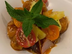 椰果菠萝咕噜肉-闻见中国海南菜(K11店)
