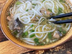 -正宗李家土鸡米线店