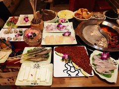-大龙辣火锅·龙虾·烧烤(湖滨新天地店)