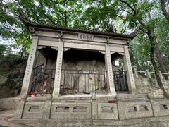 -灵岩山风景区