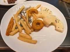 -涨巢·潮玩水疗局