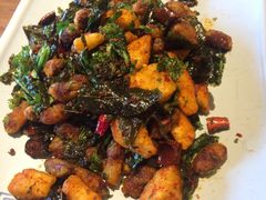 -云海肴·汽锅鸡·云南菜(天山百盛优客店)