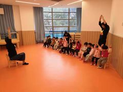 -小门牙好性格托育(北外滩中心)