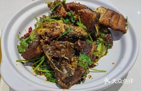 Li Family's Love Fish