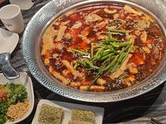 -老船舫·现做活鲜鱼馆(东郊记忆店)