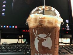 巧克力瑞纳冰-瑞幸咖啡(西铁营万达广场店)