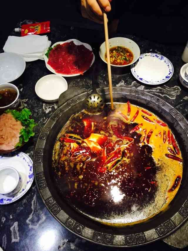 龙门阵重庆老火锅