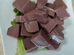 -墨脱石锅椰子鸡•香草鸭•东山羊(大东海店)