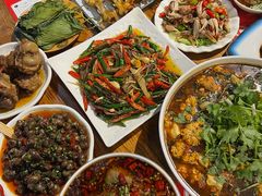 -李双猪·小龙虾·烧烤·羊肉煲(乐山店)