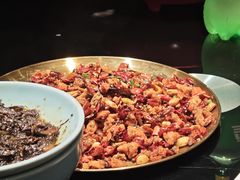 -川流不息·地道川菜·小龙虾(新松江路店)