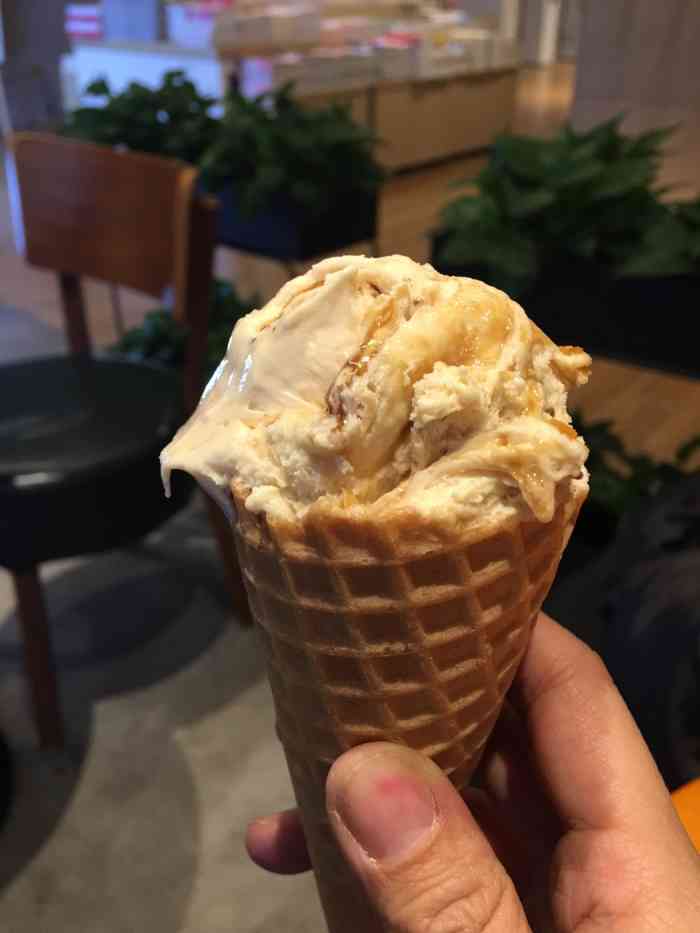 吉拉朵gelato popland(天河城店"买之前可以试吃,15一支.