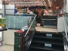 -全家便利店(世贸丽晶城店)