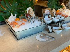 -东西风牛排馆周末烧烤自助(首都机场希尔顿店)