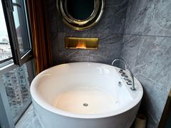 -Ting无边际江景酒店(重庆解放碑云端之眼店)