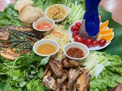 -沐毫傣泐云南菜孔雀宴•手抓饭傣味烧烤(曼听公园店)