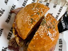 愤怒的公牛-shark burger·鲨鱼汉堡(交子大道店)