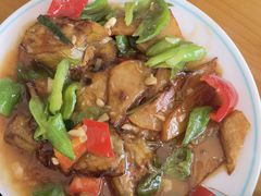 -鹤乡东北菜(崮山路店)