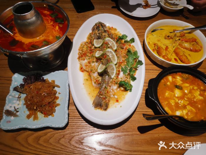 龙湖星悦荟店-青柠檬蒸鲈鱼-菜-青柠檬蒸鲈鱼图片-重庆美食-大众点评