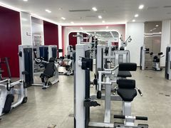 -英派斯健身旗舰店(海信国际中心馆)