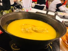 -鲜入围煮花胶鸡海鲜火锅