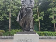 -英雄广场