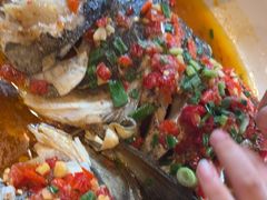 招牌剁椒鱼头-丰乐餐厅·始于1999·本地老字号